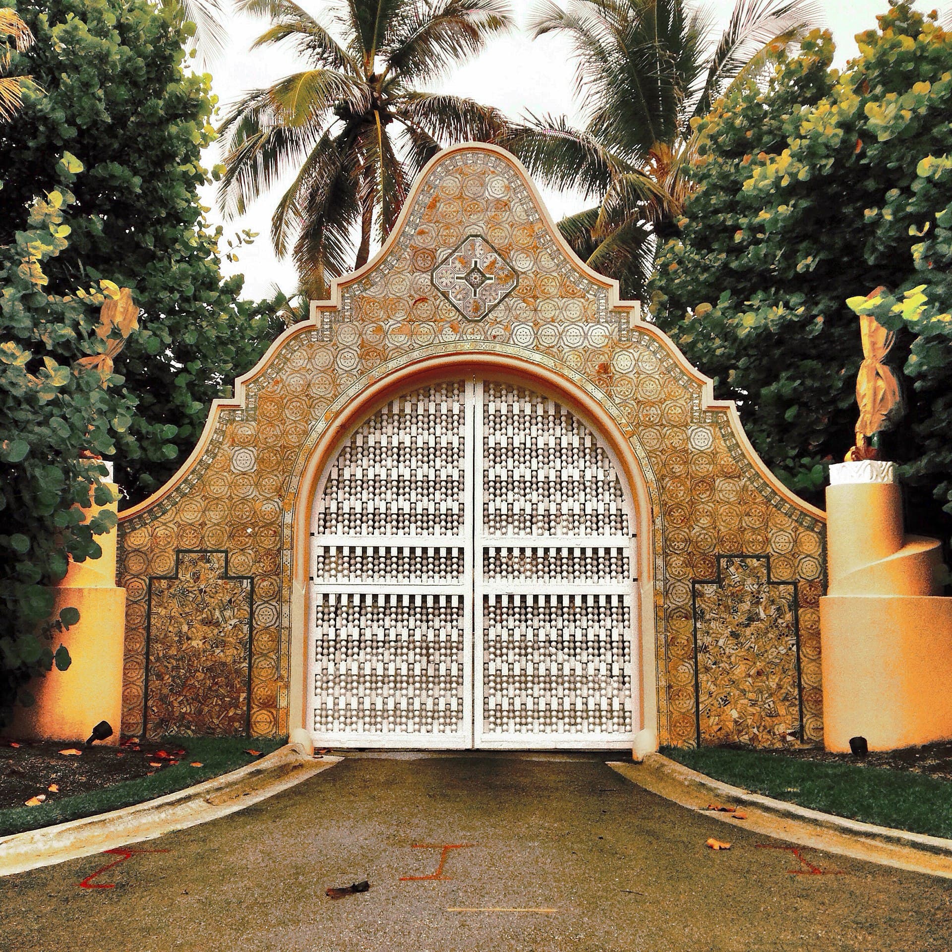 Mar-a-Lago gate